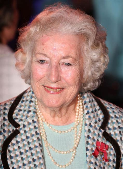Express & Star comment: Dame Vera Lynn a true icon | Express & Star