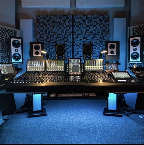 Pin By Meangenepro On Cool Recording Studio Setups Music Studio Decor