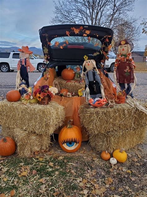 Scarecrows For Trunk Or Treat Scarecrow Halloweenideas Diy Hot Sex Picture