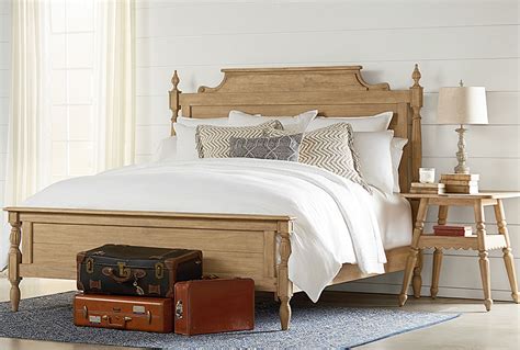 Magnolia Home Bellmead Eastern King Panel Bed By Joanna
