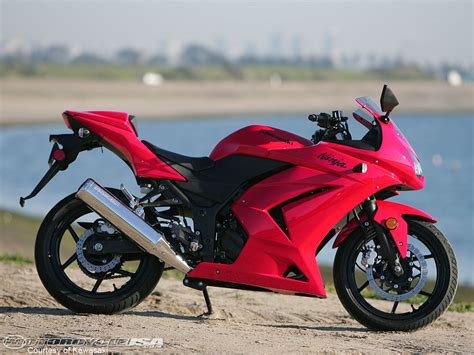 Your red motorcycle road stock images are ready. Pictures Blog: Red Ninja Motorcycle