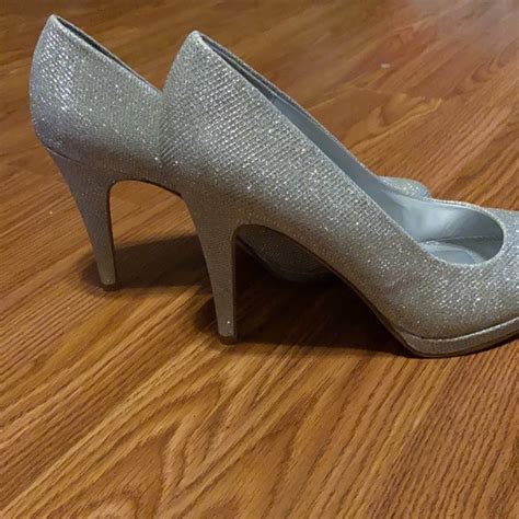 Kelly And Katie Shoes Kelly And Katie Silver 4 Inch Heals Size 9