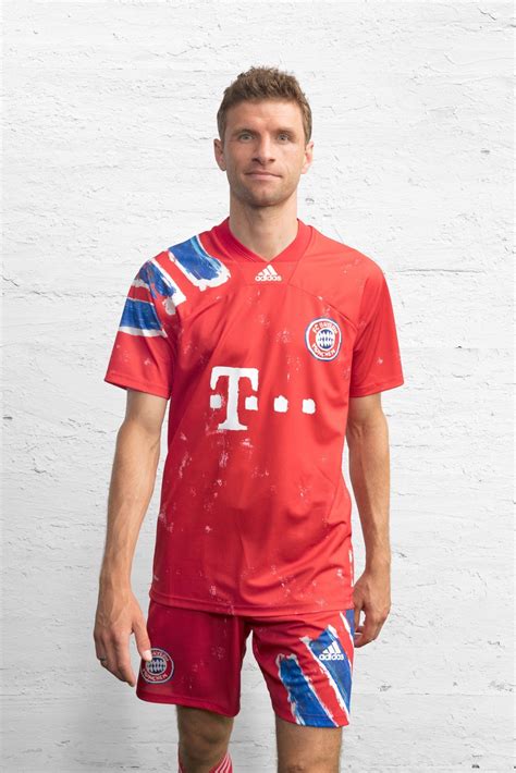 Check out also bayern munich away and third shirts for the new season and show your support to this. Adidas x Pharrell x FC Bayern Munich Humanrace Kit | The ...