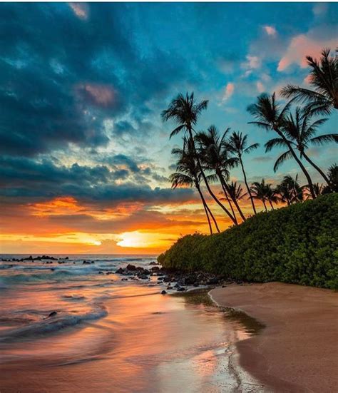 Wailea Maui Hawaii Visithawaii On Instagram Beach Sunset Wallpaper Beautiful Beach