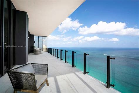 Spectacular Full Floor Penthouse On The Ocean Sunny Isles Beach