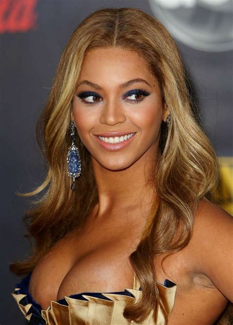 Beyonce Knowles People Dont Have To Be Anything Else Wiki Fandom Powered By Wikia