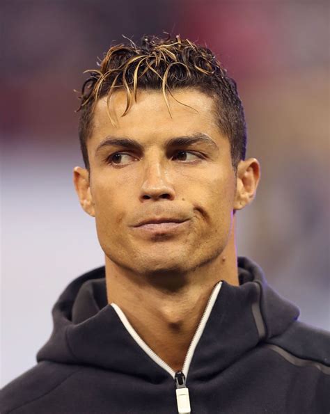 Cr7 Haircut 2017 / 15 Top Cristiano Ronaldo Haircuts You Should Try 