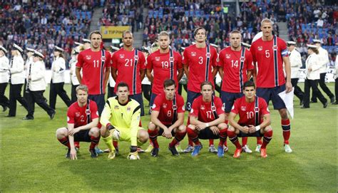 Norge faller to plasser norge svært fotball nasjoner har lag landskamper siden den forrige rankinglisten ble offentliggjort rett før jul. Norge dropper å søke på fotball-EM i 2020 - satser på to ...