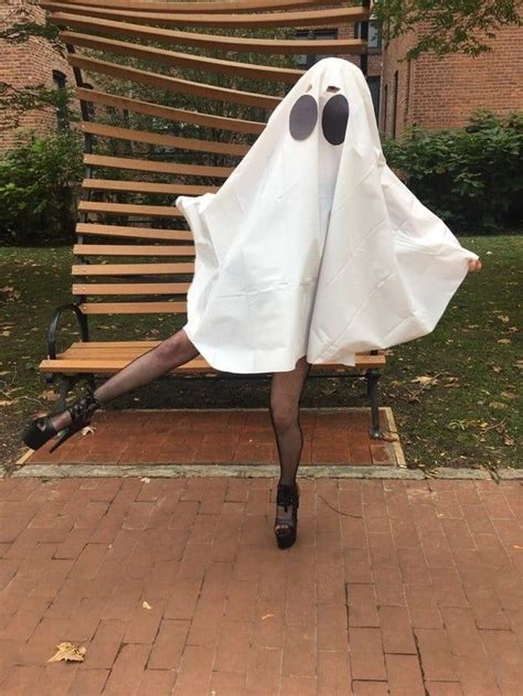 35 Last Minute Costumes You Can Totally Make The Day Before Halloween Ghost Halloween Costume