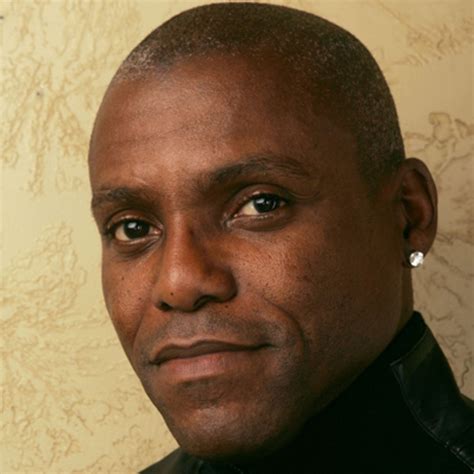 Apart from his sports career, he has also done several movies and television series. Carl Lewis - Athlete, Track and Field Athlete - Biography
