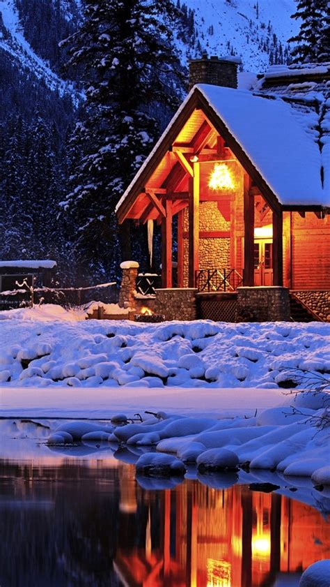 Wallpaper Winter Cozy Mountain Lodge Emerald Lake Yoho National Park