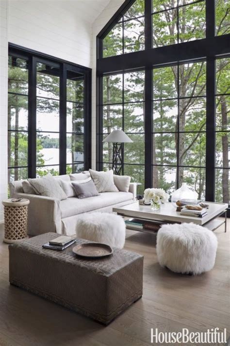 4 Cozy Lake House Living Room Decoration Ideas