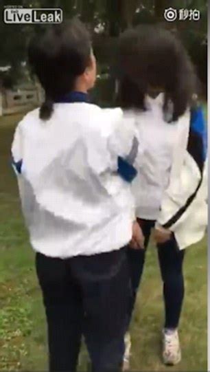 Chinese Schoolgirl Bullies Beat Teenage Girl For Dating A Boy Without Their Permission Daily
