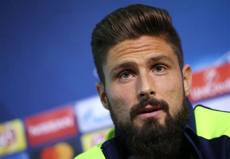 Olivier Giroud Ready To Seize Arsenal Moment As Wenger Looks Long Term