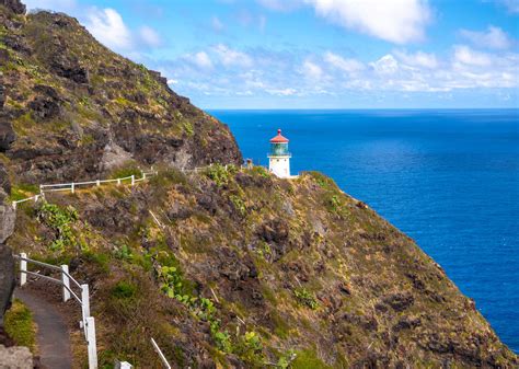 makapuu point lighthouse trail makapu u aloha secrets