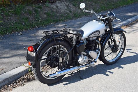 Motorrad Oldtimer kaufen BSA C11 250 Oldtimer Galerie International