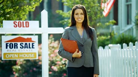 How To Become A Real Estate Agent A Guide To Success Careerslinked