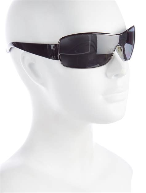 prada sport polarized shield sunglasses accessories wpr39233 the realreal