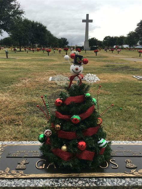 Cemetery Snowman Winterchristmas Tree For Existing Vasestyrofoam