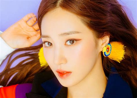 Girls Generation Yuri Releases Teaser Photos And Promotion Schedule For First Solo Album