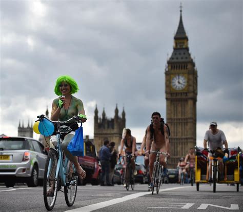 World Naked Bike Ride 2017 Nude Cyclists Ride Through Cities To Protest Against Cars