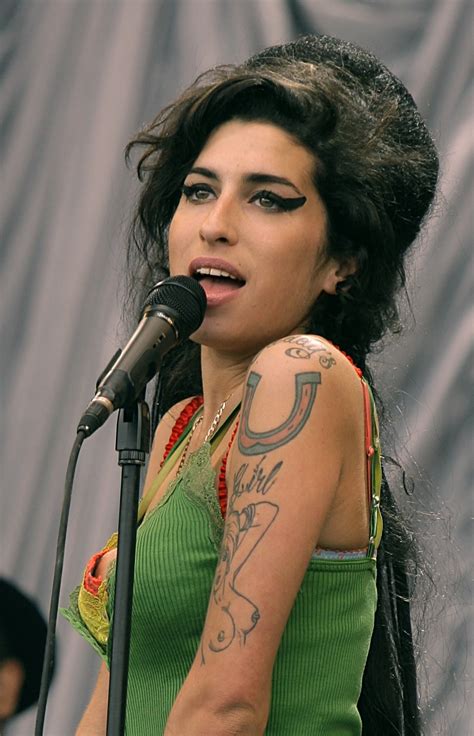Why Did Amy Winehouse Go To Rehab The Us Sun