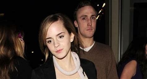 hot emma watson flashing her vagina upskirt pic jihad celeb