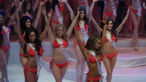 miss universe canada 2014 swimsuit segment youtube