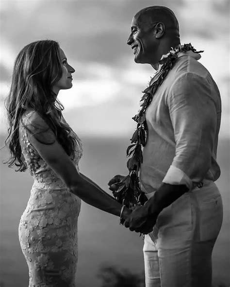 Info And Pics Of Dwayne Johnson With His Wife Lauren Hashian Celebritopedia
