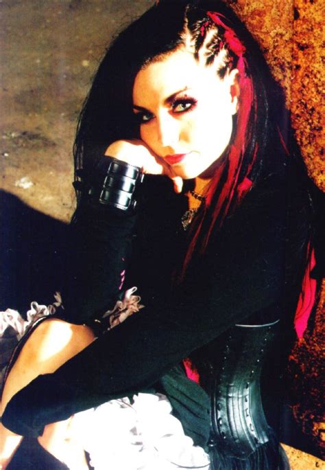 Amy Lee Gothic Hairstyles Amy Lee Evanescence Amy Lee