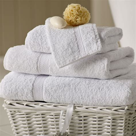 Shop our amazing collection of bath & hand towels online and get free shipping on $99+ orders in canada. Hotel Medium Bath Towel 550 GMS (30"X60") - Hotel Bed ...
