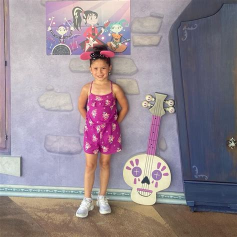 Teen Mom Star Vee Riveras Daughter Vivi 5 Looks ‘just Like Her Mother In New Photos For