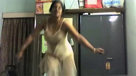 Desi Mom Nude Dance At Bedroom Masaladesi Porntube