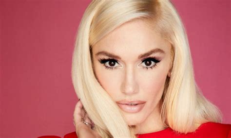 Gwen Stefanis Lips Get Everyone Talking In Photo You Need To See Hello