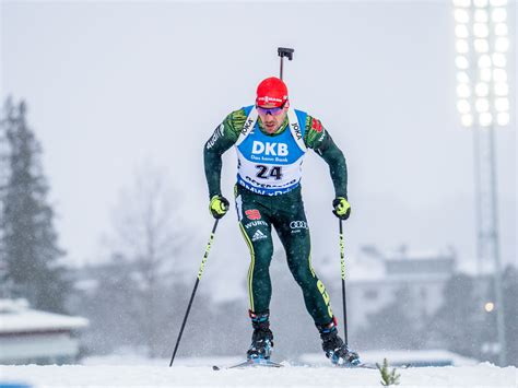 Etter én bom tidligere i konkurransen. Sturla Holm Laegreid aus Norwegen gewinnt nach Sprint auch ...