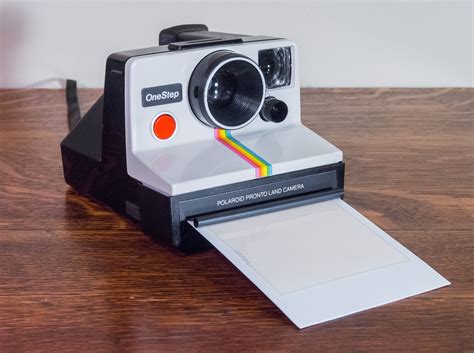 Vintage Polaroid Camera These Refurbished Vintage Polaroid 600
