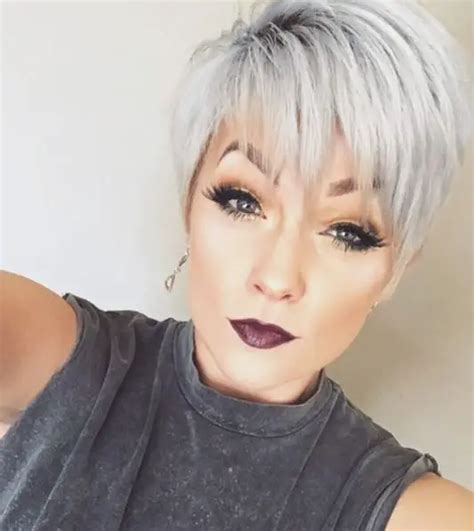 12x Mix Short Hairstyles From Dark To Blond Hairstyle