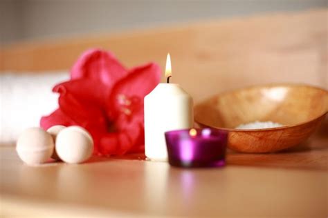 Candle Massage A Técnica De Massagem Que Reduz Estresse E Tensões