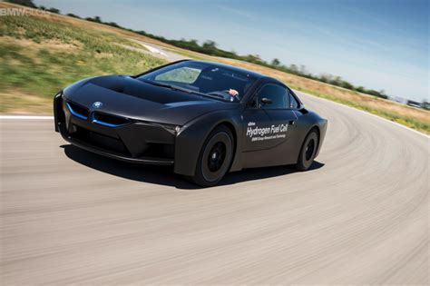 Read bmw i8 review and check the mileage, shades, interior images, specs, key features, pros and cons. BMW's Hydrogen Car getting closer to becoming a reality