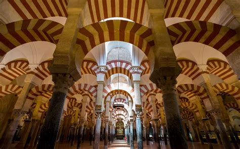 Get your free walking tour in cordoba and discover its culture, incredible sites, stories & legends with entertaining and passionate local guides. Ver monumentos Córdoba