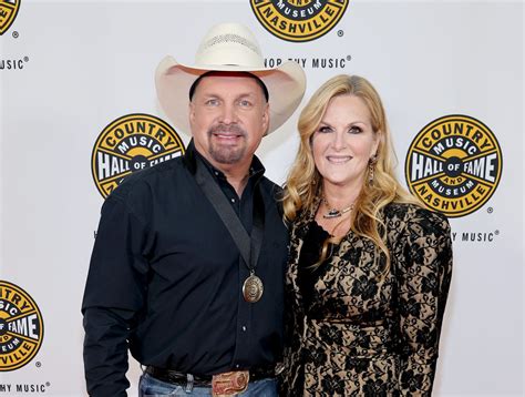 Garth Brooks And Trisha Yearwood Will Release A Duets Album In 2023