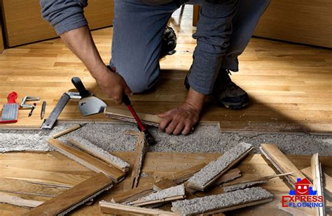 A Quick and Easy Way to Repair Buckled Hardwood Flooring