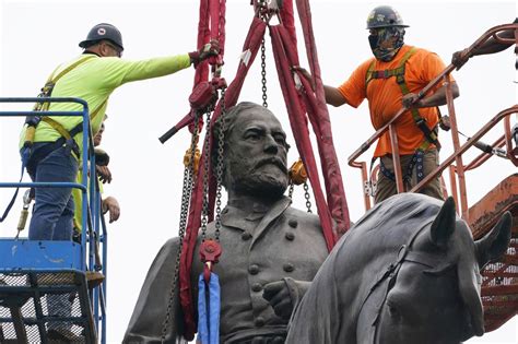 One Of Americas Largest Confederate Monuments Taken Down In Virginia