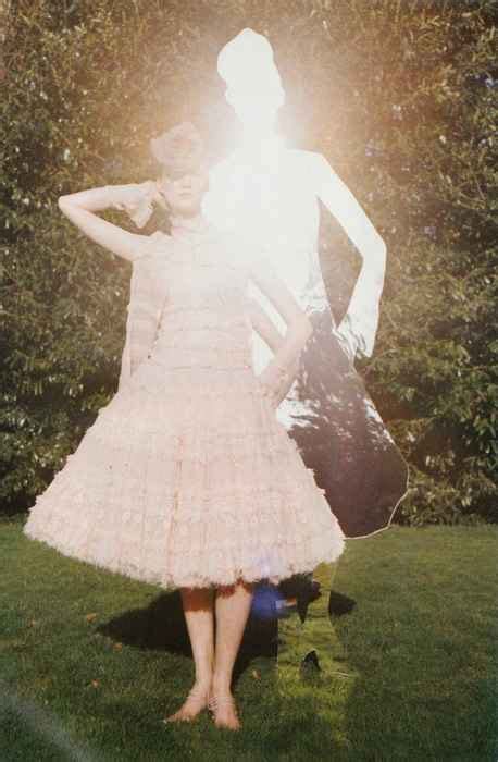 Pin By Joanie Mary On Pretty Tim Walker Avant Garde Fashion