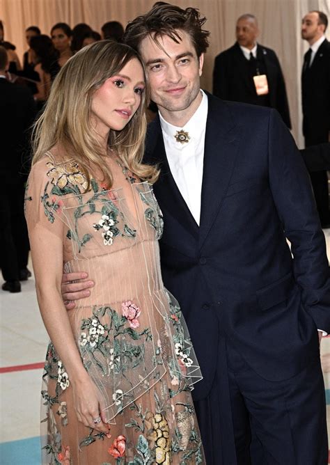 Suki Waterhouse And Robert Pattinson Turn Met Gala Into Date Night With Coordinating Looks