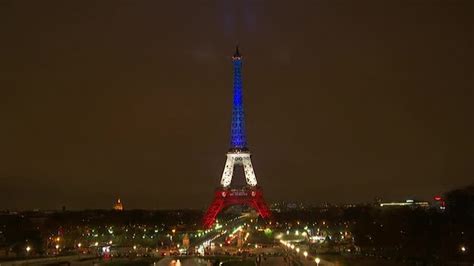 La Tour Eiffel Aux Couleurs Du Drapeau Tricolore Vidéo Dailymotion