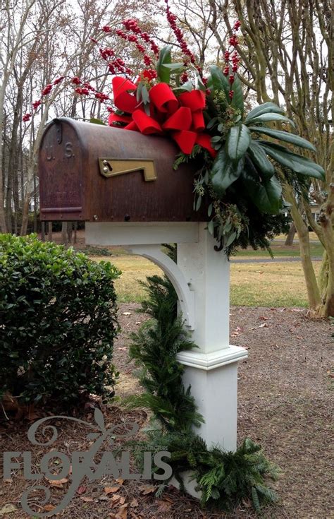 Christmas decorating ideas for porches, doors and windows. 17 Best images about Christmas for the Mailbox on ...