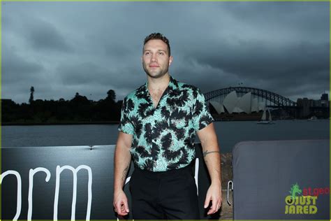 Photo Jai Courtney Gets Support From Girlfriend Mecki Dent At Storm