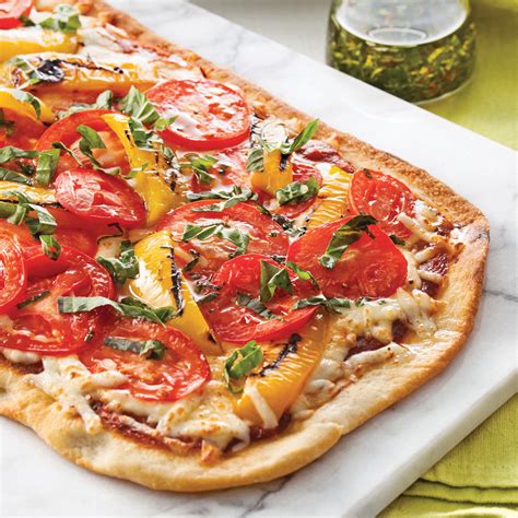 Pizza Aux Tomates Et Poivrons Sur Le Barbecue Je Cuisine
