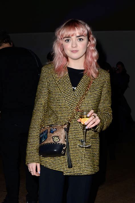 Pin By Johnathan Ickes On Beautiful People Maisie Williams Celebrity